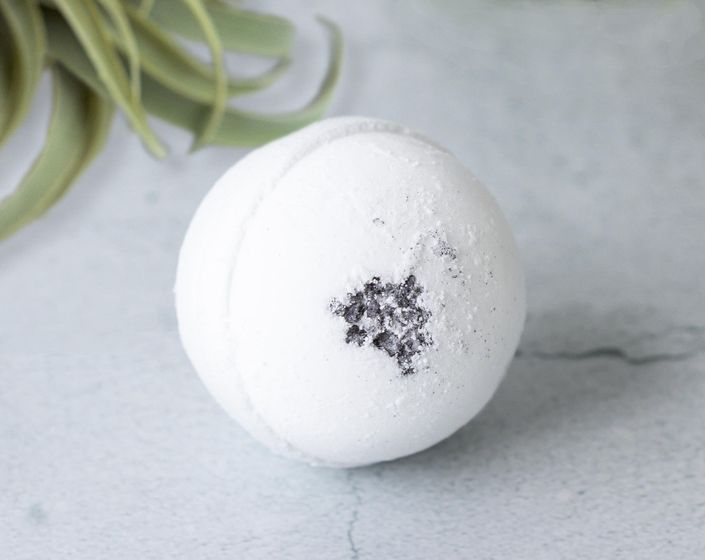 True Lavender Collective Lavender Bath Bomb - Ball